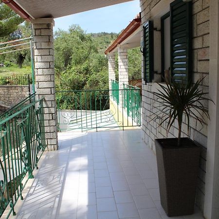 Paxos Rock Apartments Gaios Exteriör bild