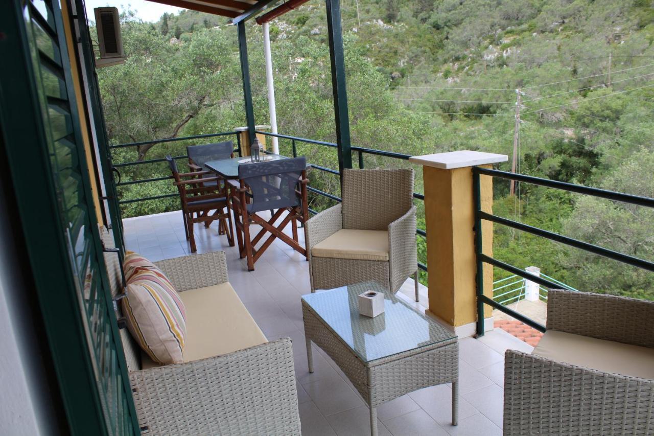 Paxos Rock Apartments Gaios Exteriör bild
